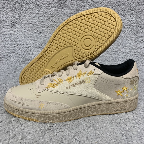 Reebok Other - NEW Reebok Club C 85 Looney Tunes Beige Shoes Sneakers Mens Size 12 RARE LMT EDT
